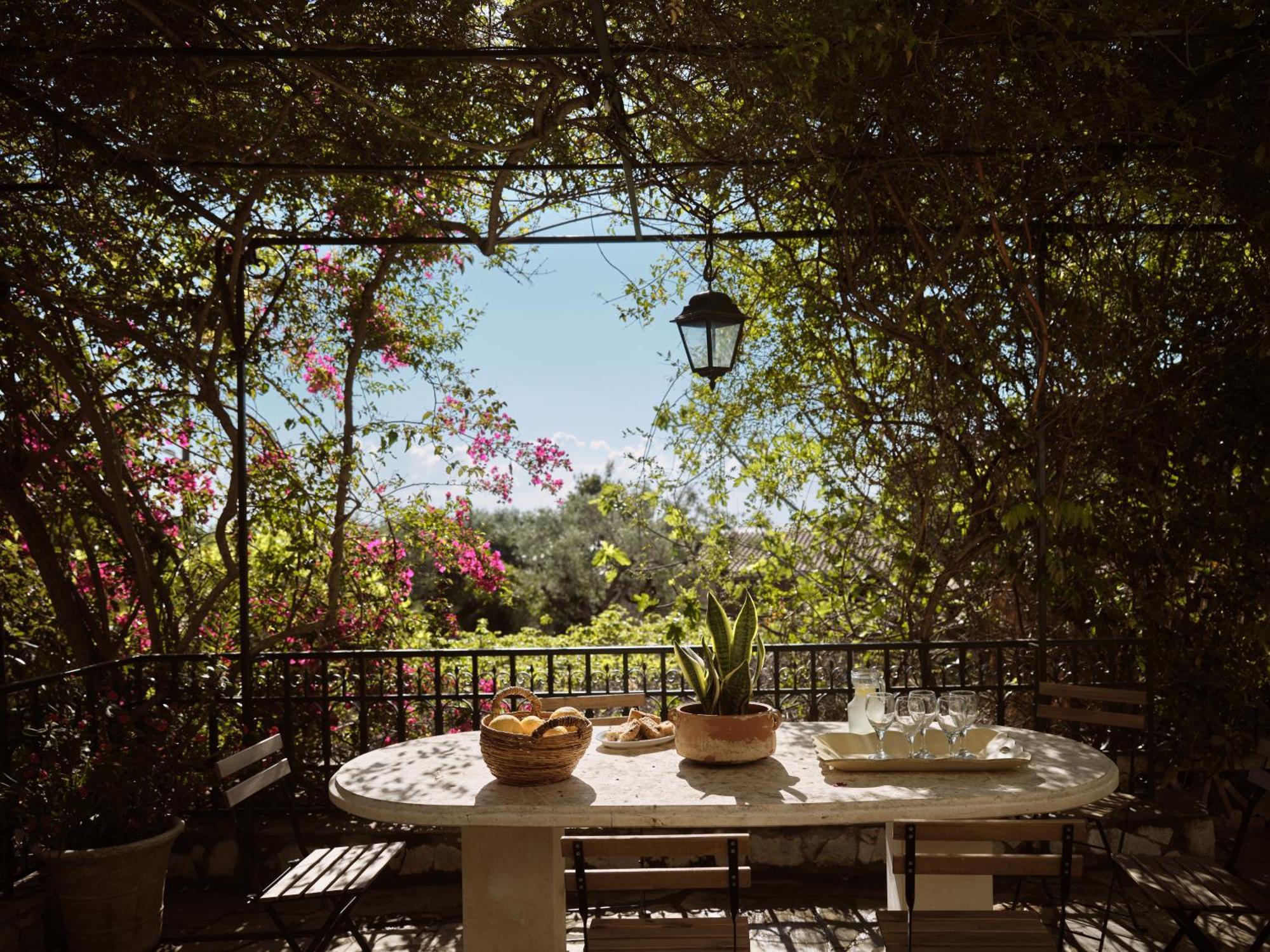 Almeira 4Acre Estate, For Unparalleled Seclusion, By Thinkvilla Zakynthos Town Exterior photo